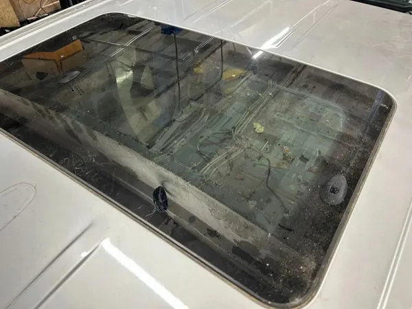 Jeep Grand Wagoneer Schiebedach OEM 43R011795 2022 image 3