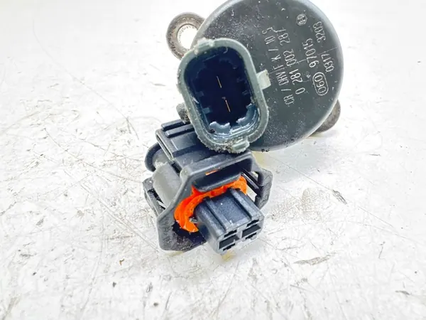 Régulateur de pression de carburant Citroen Berlingo 2005 image 3