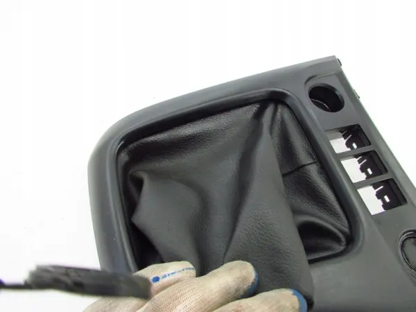 Nissan NV200 Schalthebelmanschette OEM 68262BJ99C 2009-2021 image 4
