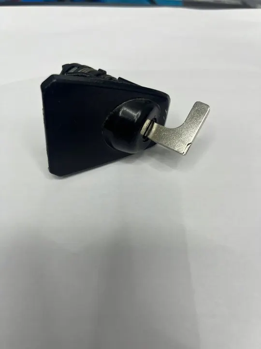 Deurslotcilinder linksvoor Volvo XC40 D3 UK259 image 5