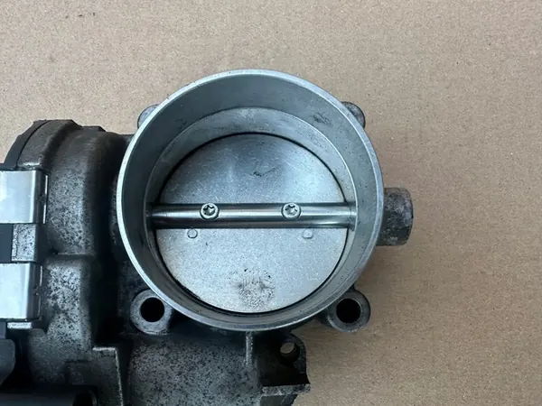 Corpo de borboleta AUDI A6 C6 3.2 FSI 078133062C image 2