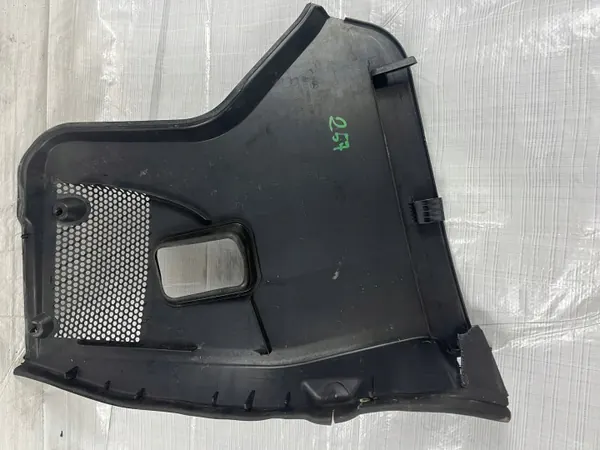 OEM A2138300200 Höger Vindrutsskydd Mercedes image 4