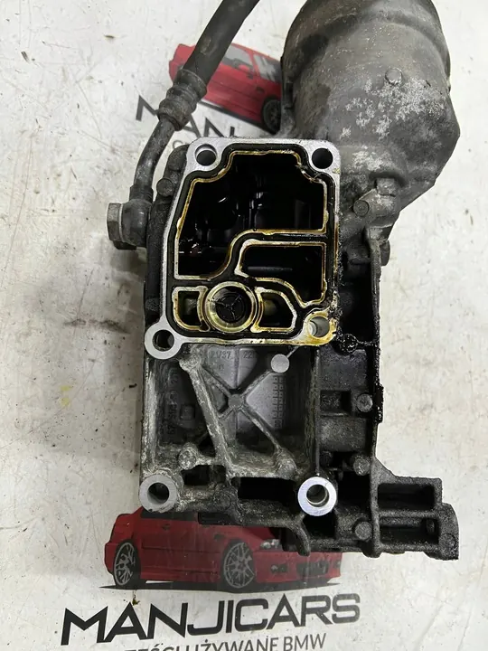 BMW Oljefilterbas image 3