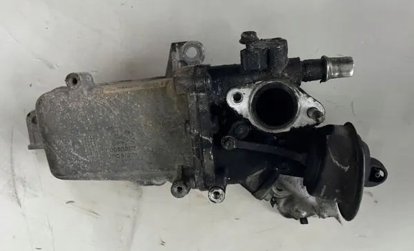 Refroidisseur EGR d'occasion OEM 147355238R Renault image 2