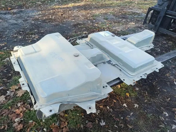 Peugeot E-208 II Akku OEM 9827789180 50kWh image 4