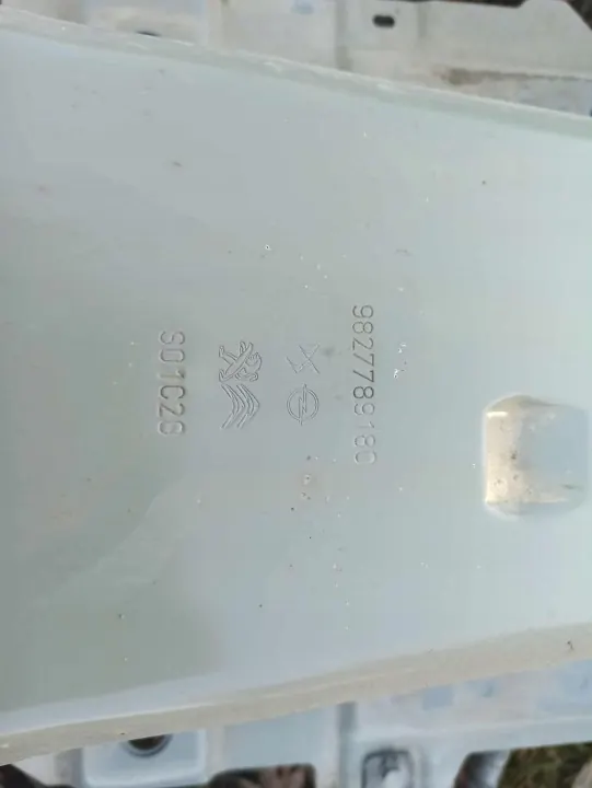 Peugeot E-208 II Akku OEM 9827789180 50kWh image 5