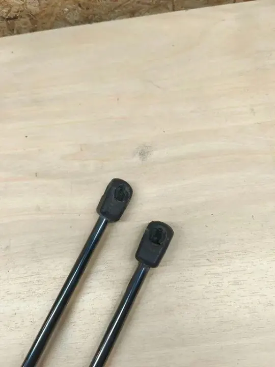 Rechter Kofferraumaktuator OEM 81770J7200 für Kia image 3