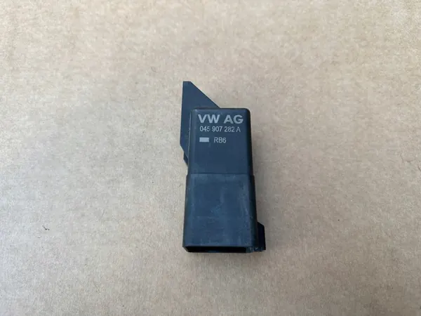 VW SKODA Rela 0281003042 045907282A image 2