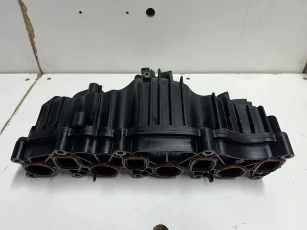 Intake Manifold VW Transporter T5 03L129711P 2.0L Diesel image 3