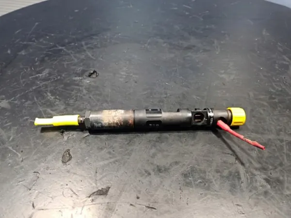 Injecteur Renault OE OEM Wrakowisko-27746- Occasion image 2