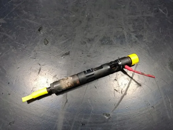 Injecteur Renault OE OEM Wrakowisko-27746- Occasion image 3