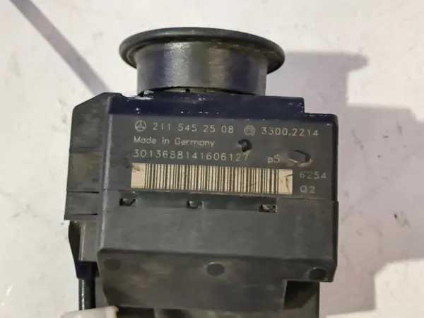 Interruptor de encendido OEM 2115452508 Mercedes-Benz E W211 image 4