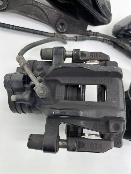 Étriers de Frein Audi RS3 8Y OEM 83A615105M 83A615106M image 3
