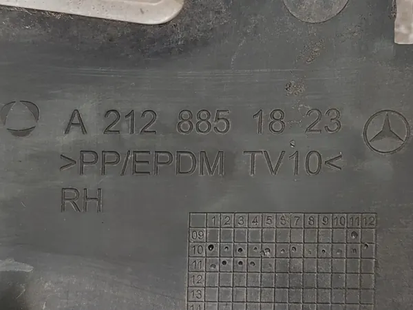 Grille de Pare-Chocs Droit Avant Halogène Chrome Mercedes W212 image 10