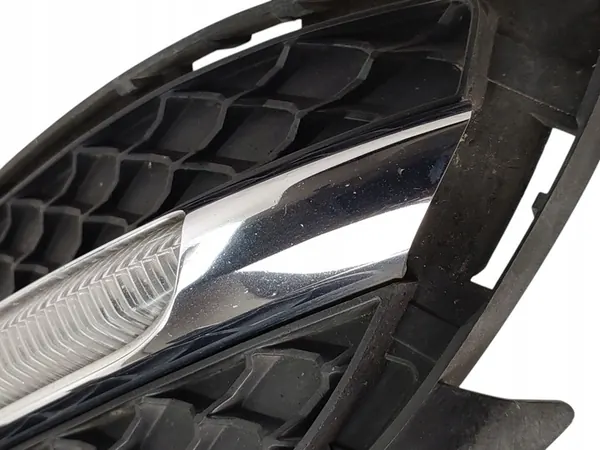 Grille de Pare-Chocs Droit Avant Halogène Chrome Mercedes W212 image 4