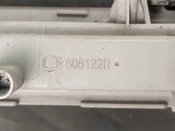 Grille de Pare-Chocs Droit Avant Halogène Chrome Mercedes W212 image 8