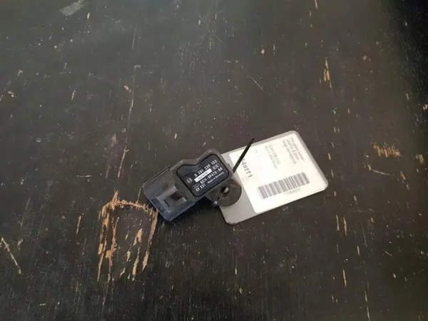Sensor MAP OEM 0261230132 para Peugeot Boxer 2.2L image 2