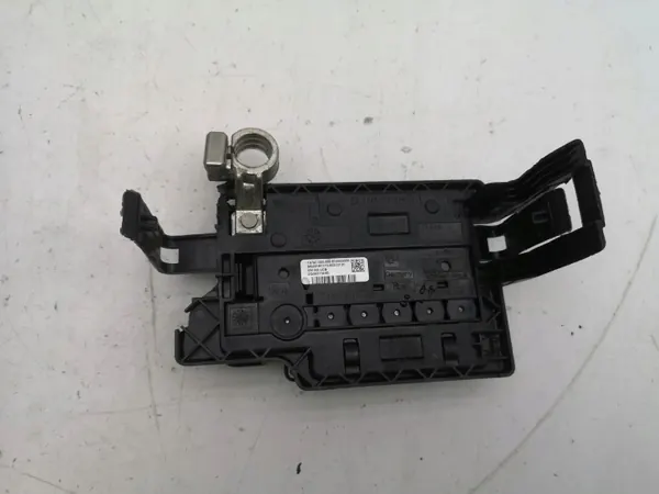 Fusível relé bateria Audi A1 2019 OEM 2Q0937548D image 7