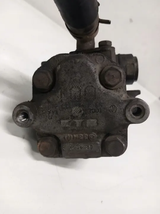 Bomba de direção assistida Volkswagen Golf image 3