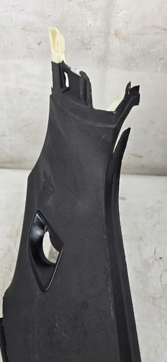 Cache de pilier arrière droit OEM 4M0867246B pour Audi Q7 image 4