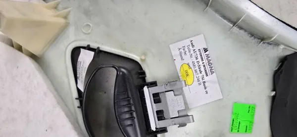 Cache de pilier arrière droit OEM 4M0867246B pour Audi Q7 image 8