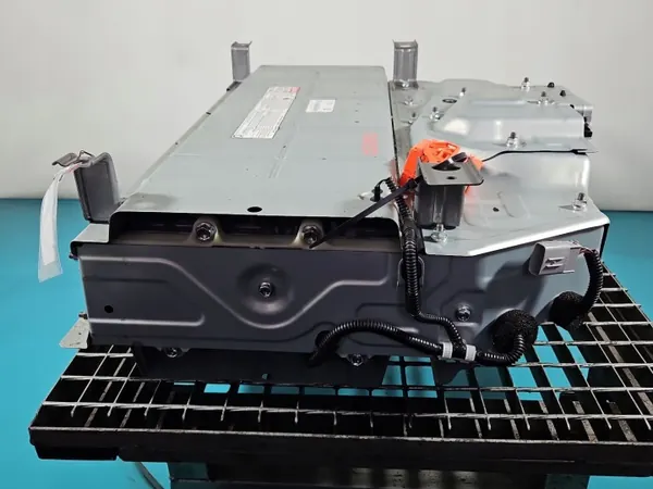 Batterie Lexus d'occasion OEM G9280-53020 pour IS III image 3