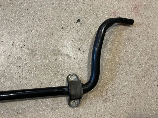 Mercedes-Benz OE A1673232300 Stabilointilinkki image 10