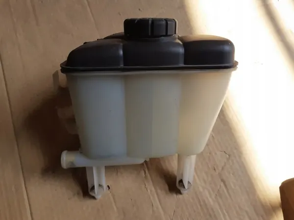 MERCEDES SLK R171 Ausgleichsbehälter image 2