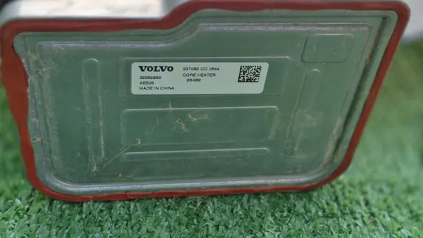 Volvo Lämmittin OEM 32352951 C40 Sähköautolle image 4