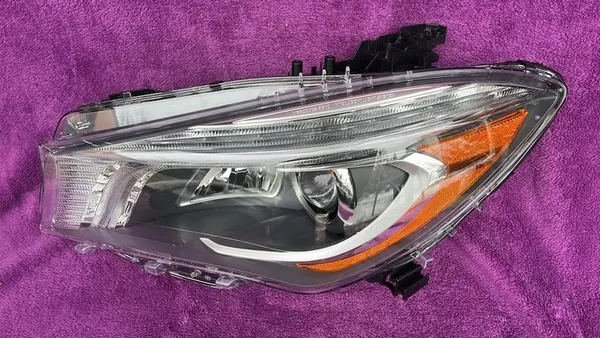 MERCEDES CLA 117 BI XENON LINKER KOPLAMP USA image 4