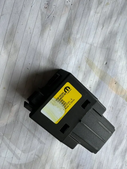 Module USB OEM 250552 pour Maserati - Occasion image 3