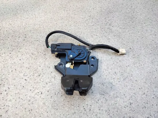 Kofferraumschloss OEM AOP42480 für Chrysler 300C Kombi image 3