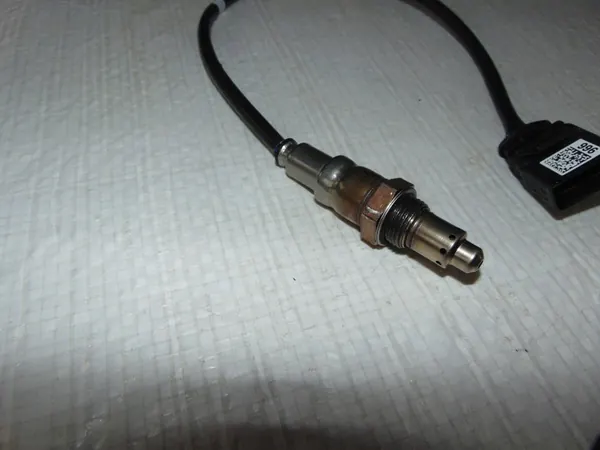 Sensor Lambda VW PASSAT B8 05L906262G image 3