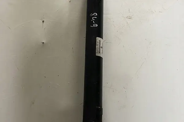 Drivaxel VW TOUAREG 3.0L diesel 2008 OEM 7L6521101H image 4