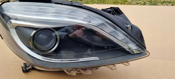Rechter Bi-Xenonlamp Mercedes B-Klasse 246 A2468200239 image 3