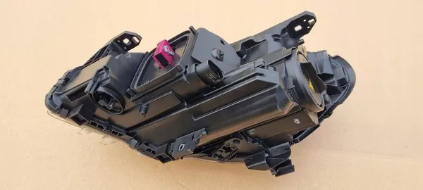 Rechter Bi-Xenonlamp Mercedes B-Klasse 246 A2468200239 image 9