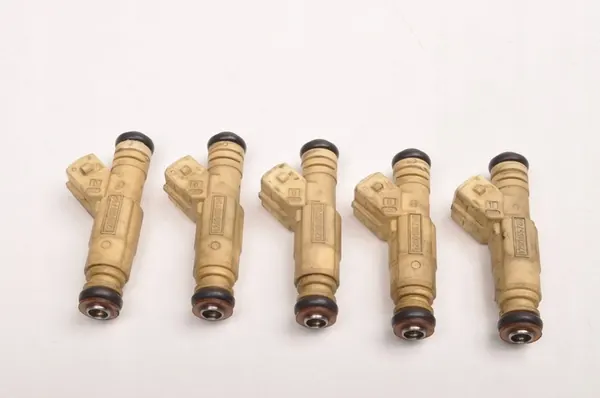 VOLVO 850 V70 I 2.0 Turbo Injektor 9454557 image 3