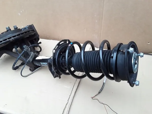 Snodo di sterzo sinistro VW Golf VII 1.2 TSI OEM 5Q0255N image 3