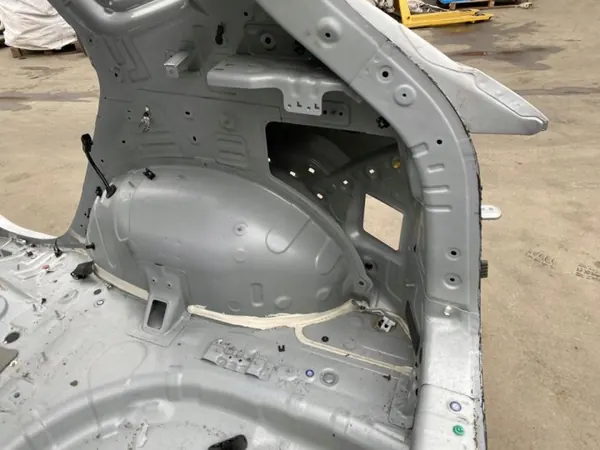 Painel lateral traseiro direito Hyundai Tucson 2023 OEM 249548 image 4