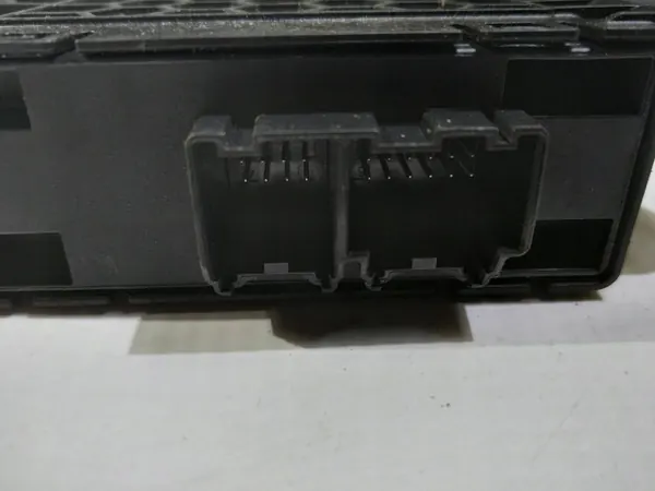 Módulo suspensión neumática OEM 68623397AA para Jeep Wrangler JL image 3