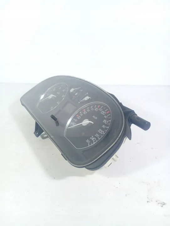 Renault Laguna 2 II 02-07 Kierroslukumittari OE 8200170311 image 3