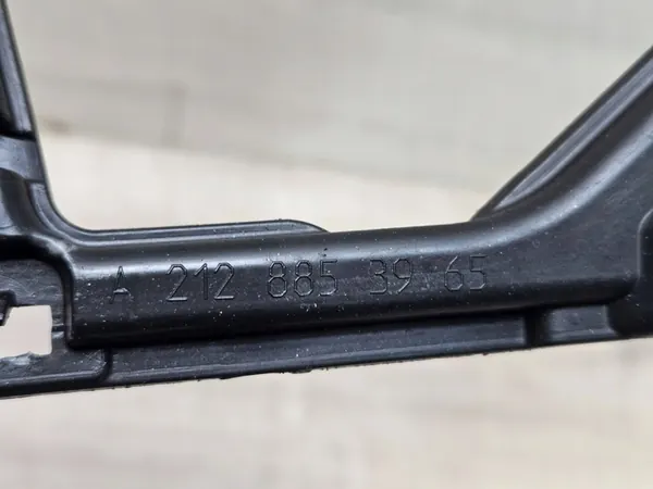 Framstötfångarfäste Mercedes-Benz E W212 A2128853965 image 9