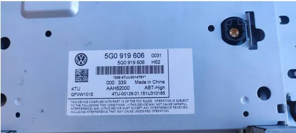 VW Golf VII Sportsvan MMI Navigatiescherm OEM 5G0919606 image 4