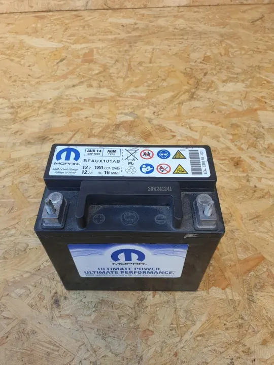 Jeep OE hulpaccu 12V 12Ah OEM JEEP GRAND CHEROKEE WK2 image 2