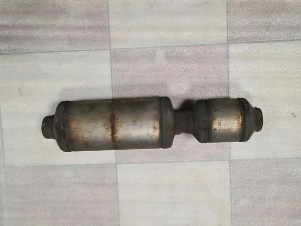 Catalyseur OEM 55510495AA pour Opel Astra K image 4
