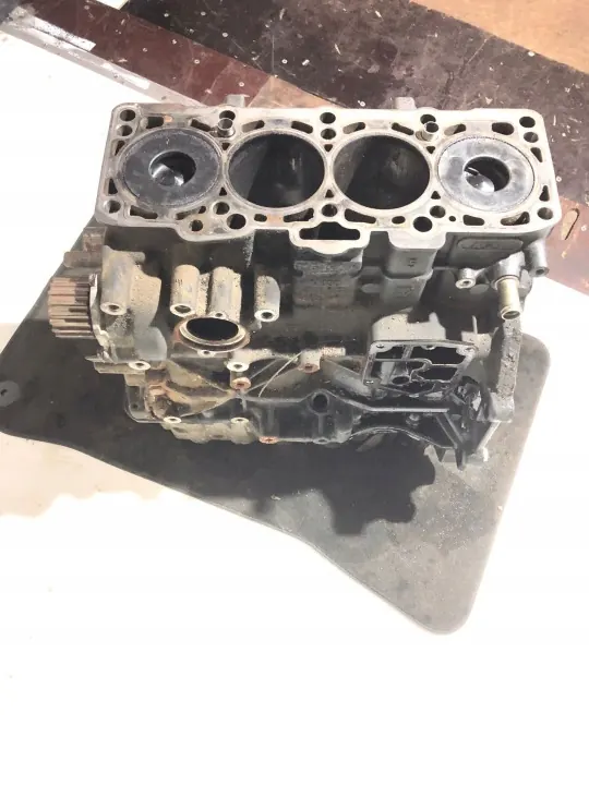 Bloque motor Dodge Caliber - Pieza OEM usada image 4