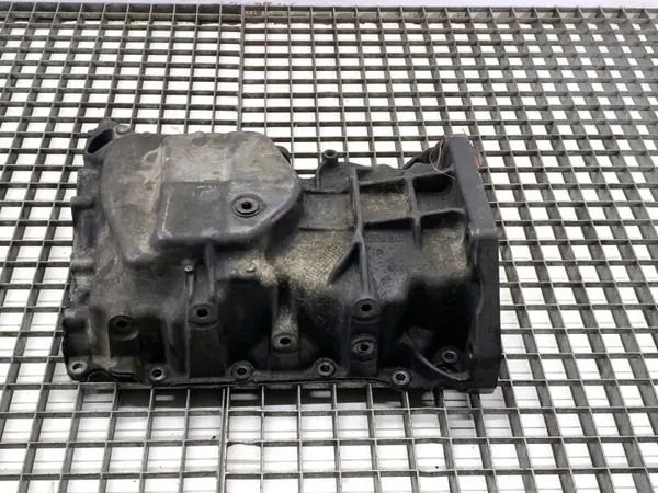 Cárter de aceite OEM Renault Trafic III 1.6 125CV image 2