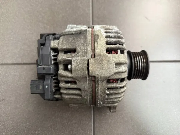 Vaihtovirtageneraattori Volkswagen OE 036903024D image 2