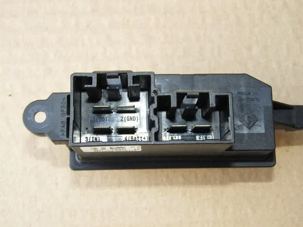 Resistor de ventilador Ford EcoSport II 1.5TDCi 2014 AV11-19E624-AA image 2