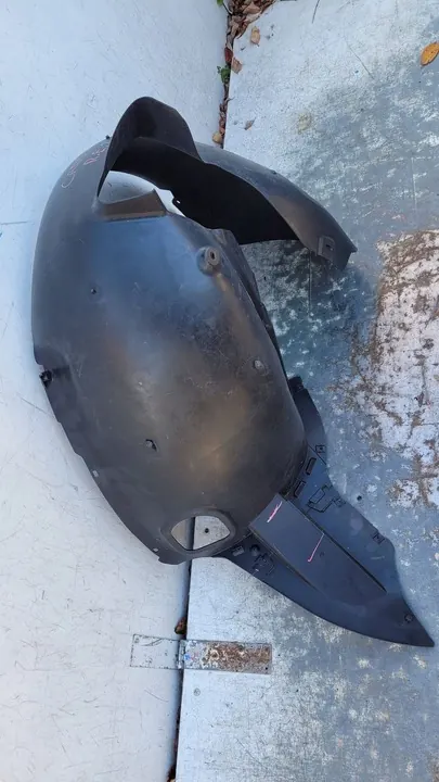 Volkswagen Caddy Etu Oikea Lokasuoja 2K5805912E image 3